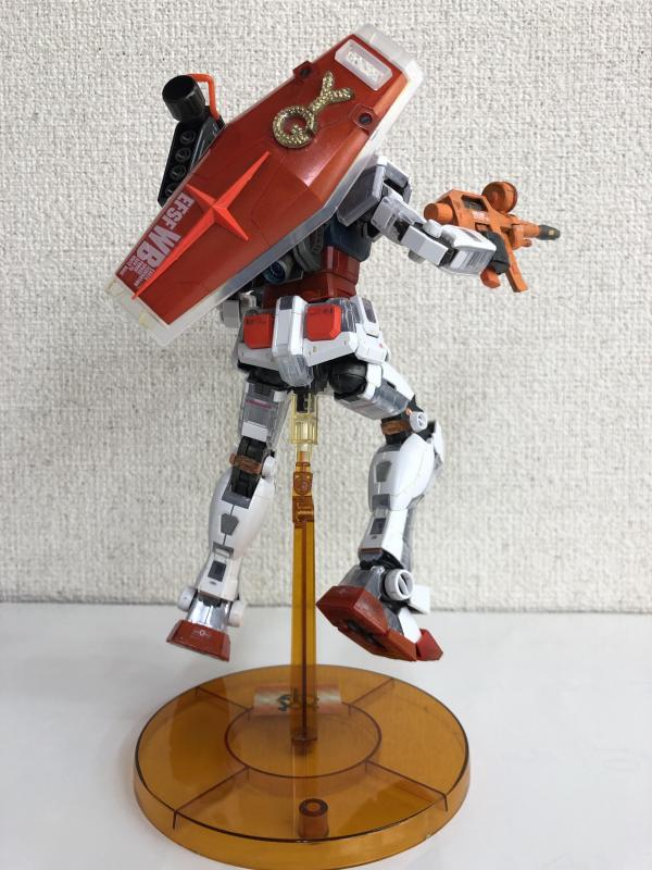 BANDAI - 【新品未開封】HG 1/144 RX-78-2 ガンダム　ジャイアンツ Amazon | ジャイアンツ HG 1/144 RX-78-2 ガンダム ジャイアンツ